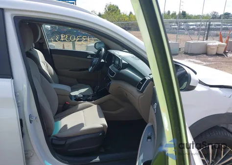 2019 Hyundai Tucson Sel z USA, uszkodzony, nr VIN KM8J33AL0KU042973